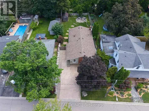 17 Flynn Avenue Cambridge ON N3C 2T8