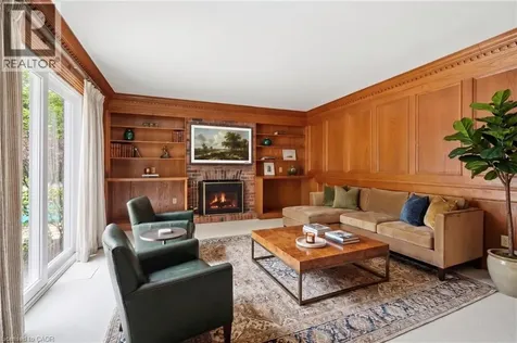 19 Verdun Court Hamilton ON L9C 5W9