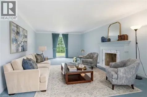 19 Verdun Court Hamilton ON L9C 5W9