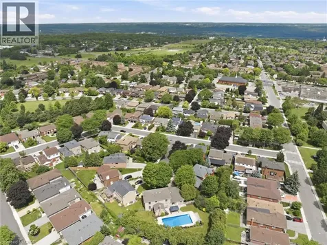19 Verdun Court Hamilton ON L9C 5W9