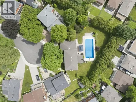 19 Verdun Court Hamilton ON L9C 5W9