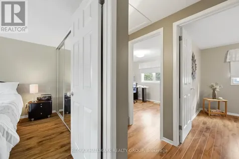 8052 Jeanne D'arc Boulevard Ottawa ON K1E 1W6