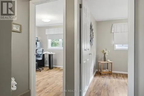 8052 Jeanne D'arc Boulevard Ottawa ON K1E 1W6