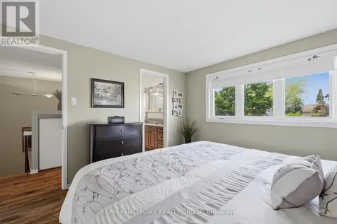 8052 Jeanne D'arc Boulevard Ottawa ON K1E 1W6