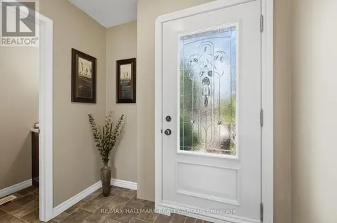 8052 Jeanne D'arc Boulevard Ottawa ON K1E 1W6