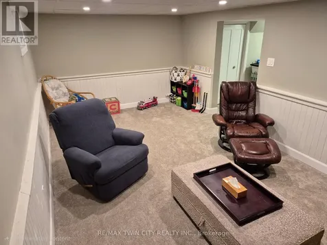 384 Pioneer Drive Kitchener ON N2P 1K6