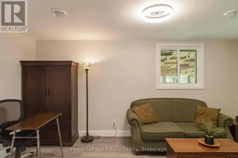 497 Elizabeth Street South Bruce Peninsula ON N0H 1P0