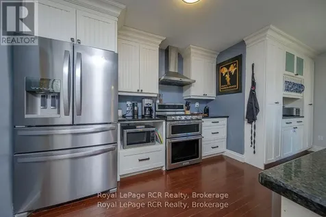 396 Murray Boulevard Kincardine ON N2Z 3B3