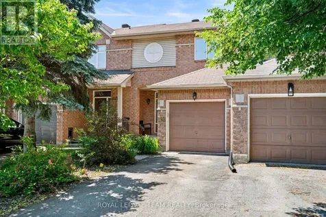 193 Thornbury Crescent Ottawa ON K2G 6C2