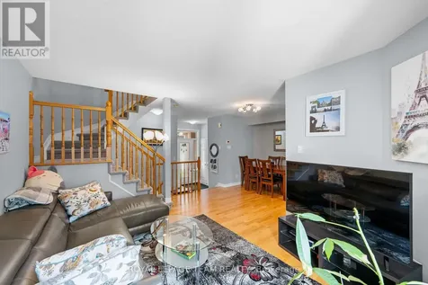 193 Thornbury Crescent Ottawa ON K2G 6C2