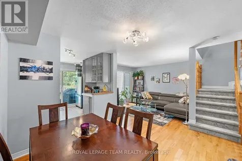 193 Thornbury Crescent Ottawa ON K2G 6C2
