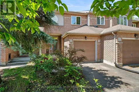 193 Thornbury Crescent Ottawa ON K2G 6C2