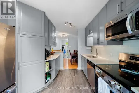 193 Thornbury Crescent Ottawa ON K2G 6C2