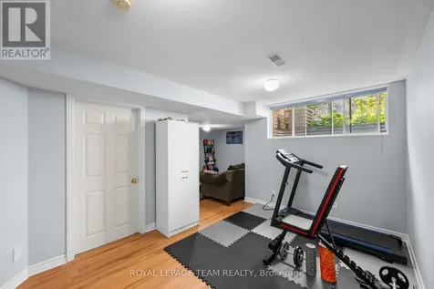 193 Thornbury Crescent Ottawa ON K2G 6C2