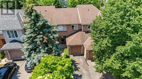 193 Thornbury Crescent Ottawa ON K2G 6C2