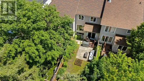 193 Thornbury Crescent Ottawa ON K2G 6C2