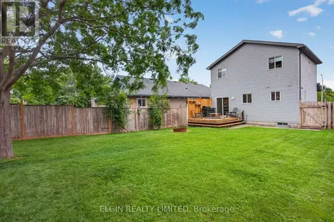 27 Cook Crescent St. Thomas ON N5R 6J3