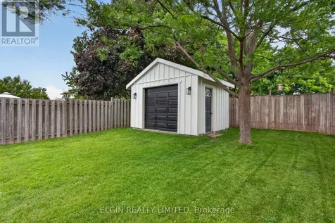 27 Cook Crescent St. Thomas ON N5R 6J3