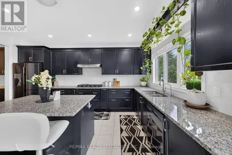 30 Emeny Lane Guelph (kortright East) ON N1L 0H3