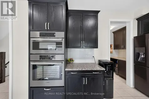 30 Emeny Lane Guelph (kortright East) ON N1L 0H3