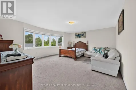 30 Emeny Lane Guelph (kortright East) ON N1L 0H3