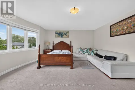 30 Emeny Lane Guelph (kortright East) ON N1L 0H3