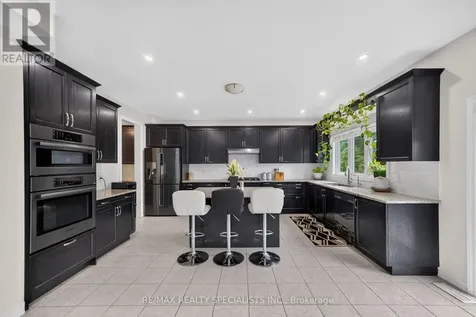 30 Emeny Lane Guelph (kortright East) ON N1L 0H3