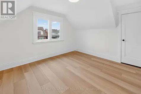 101 Houghton Avenue South Hamilton (delta) ON L8K 2M9