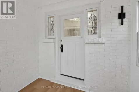 101 Houghton Avenue South Hamilton (delta) ON L8K 2M9