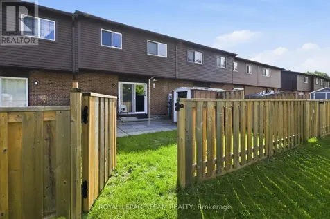 3116 Stockton Drive Ottawa ON K1T 1S1