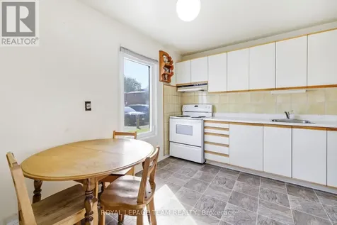 3116 Stockton Drive Ottawa ON K1T 1S1