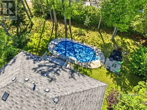 9 Birdie Court Wasaga Beach ON L9Z 1C1