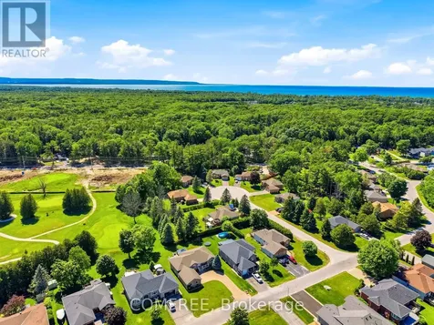 9 Birdie Court Wasaga Beach ON L9Z 1C1