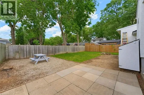 1 Byron Place St. Catharines ON L2R 1M1