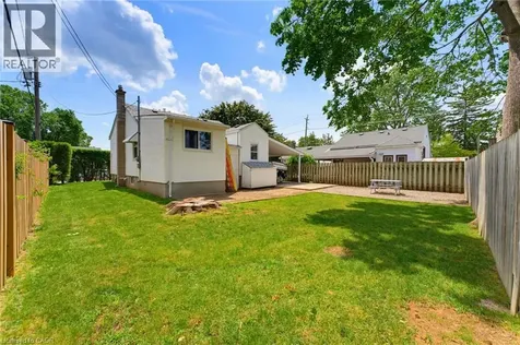 1 Byron Place St. Catharines ON L2R 1M1
