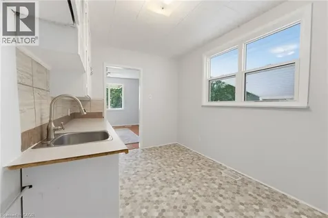 1 Byron Place St. Catharines ON L2R 1M1