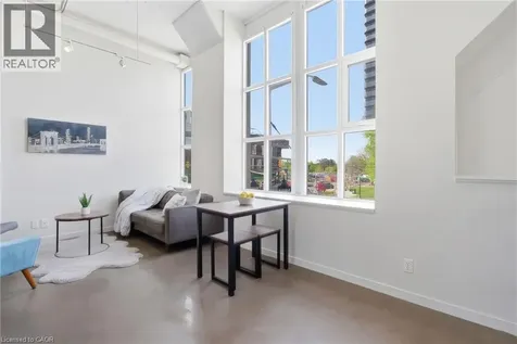 404 King Street West Kitchener ON N2G 4Z9