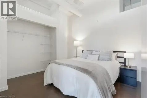 404 King Street West Kitchener ON N2G 4Z9