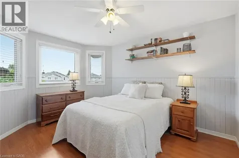 5399 Sheldon Park Drive Burlington ON L7L 5W9