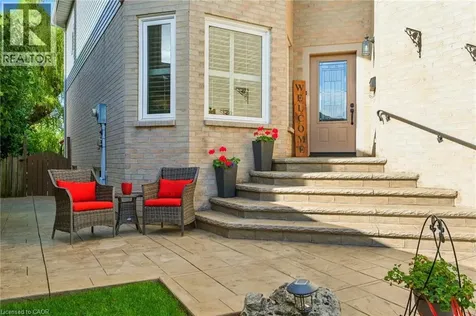 5399 Sheldon Park Drive Burlington ON L7L 5W9