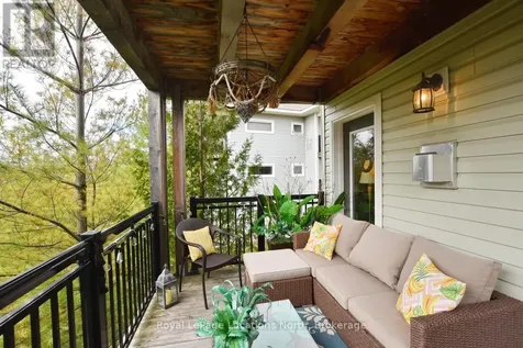 6 Brandy Lane Drive Collingwood ON L9Y 0X4