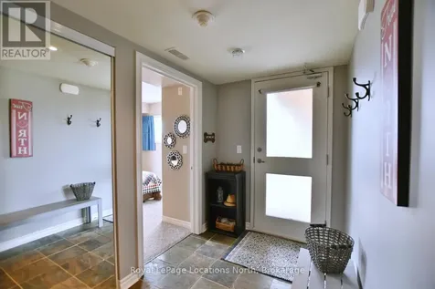 6 Brandy Lane Drive Collingwood ON L9Y 0X4