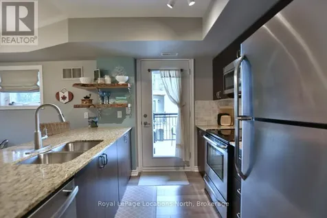 6 Brandy Lane Drive Collingwood ON L9Y 0X4