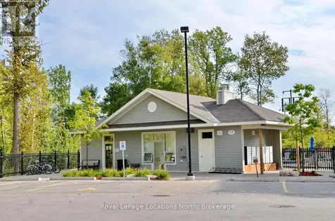 6 Brandy Lane Drive Collingwood ON L9Y 0X4