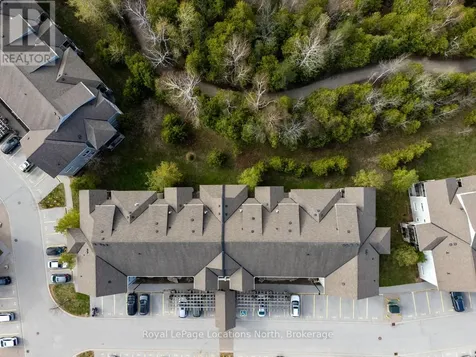 6 Brandy Lane Drive Collingwood ON L9Y 0X4