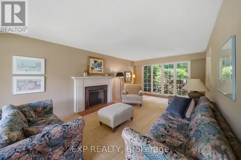 919 Plante Drive Ottawa ON K1V 9E3