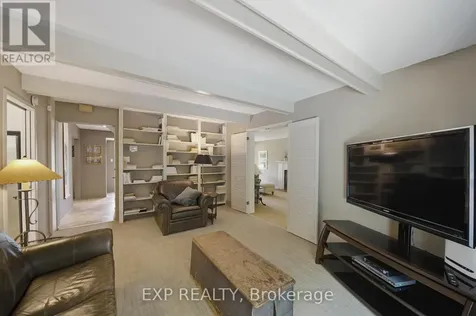 919 Plante Drive Ottawa ON K1V 9E3