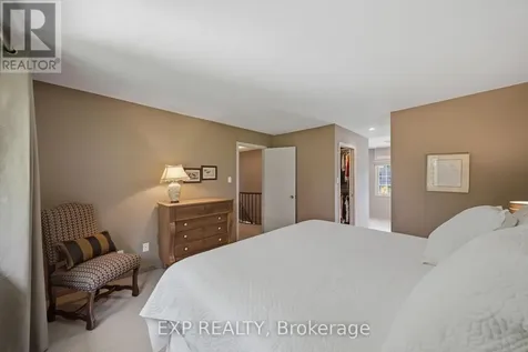 919 Plante Drive Ottawa ON K1V 9E3