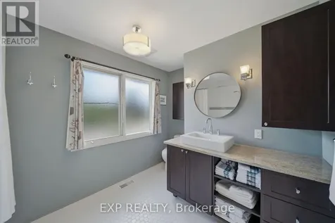 919 Plante Drive Ottawa ON K1V 9E3