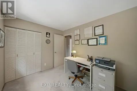 919 Plante Drive Ottawa ON K1V 9E3